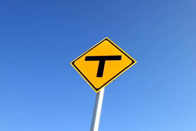 T字路のイメージ画像